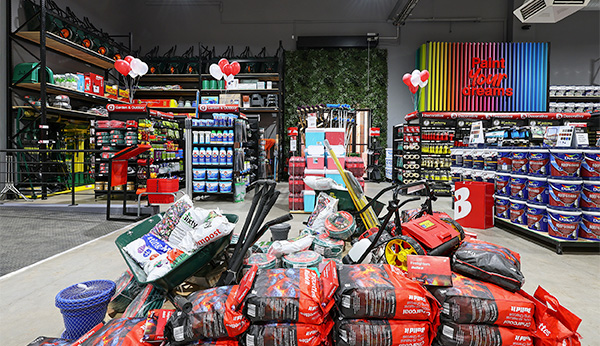 Build it store interior