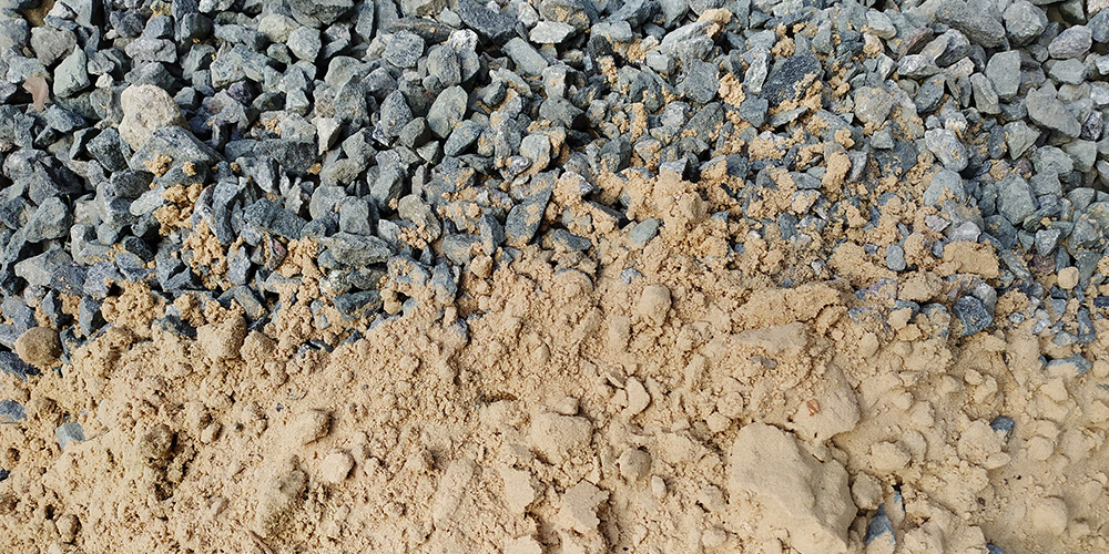 What is the correct batch ratio for mixing concrete?